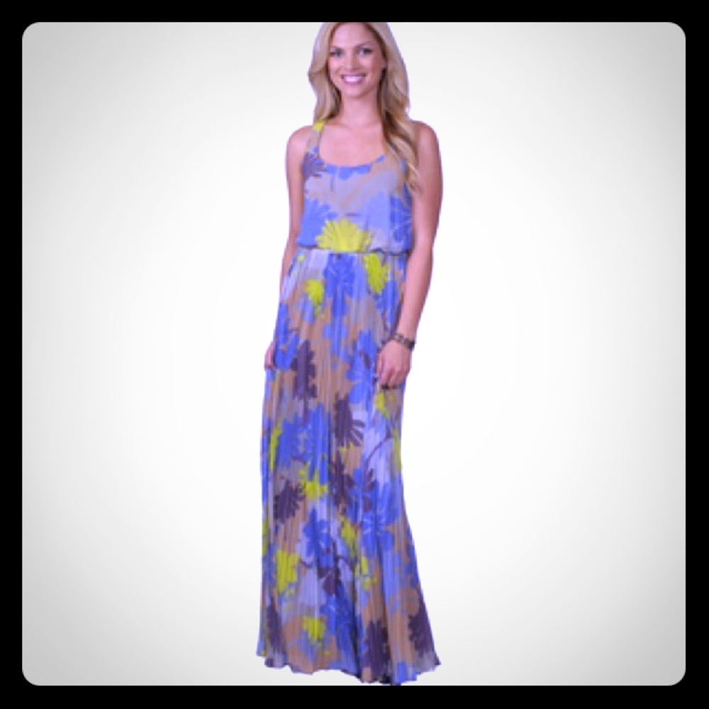 🌼🌸JESSICA SIMPSON LONG FLOWY DRESS🌸🌼